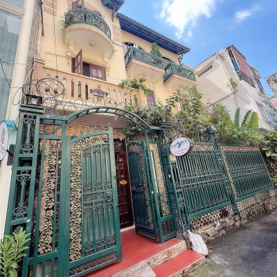 BÁN BIỆT THỰ MẶT PHỐ ĐẮNG DUNG, QUẬN 1 - VỊ TRÍ VÀNG, SỔ HỒNG CHÍNH CHỦ