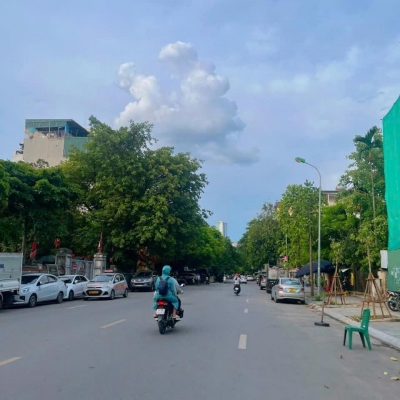 30M RA PHỐ – NHÀ ĐẸP NGÕ Ô TÔ – DÂN TRÍ CAO – HIẾM NHÀ BÁN!