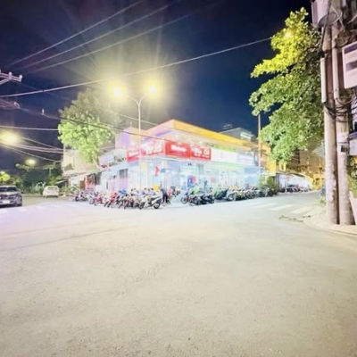 Mtkd LÔ GÓC KHU BÀN CỜ HỌ LÊ - DOANH THU TRÊN TRĂM  - 90M 6X15 NHỈNH 10 TỶ