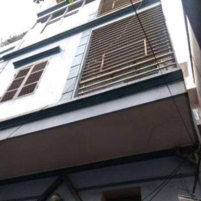 Cho thuê nhà Ngõ 148 Trương Định, 3.5 tầng x 30m2, 2 ngủ, 8 Triệu ở gia đình, nhóm ngoan