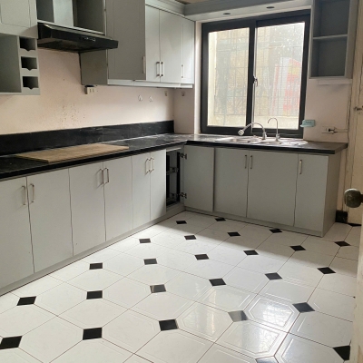 Cho thuê nhà Phố Lĩnh Nam 2 tầng x 70m, 2 ngủ, mới đẹp, 10 triệu ở gđ, văn phòng, KDon