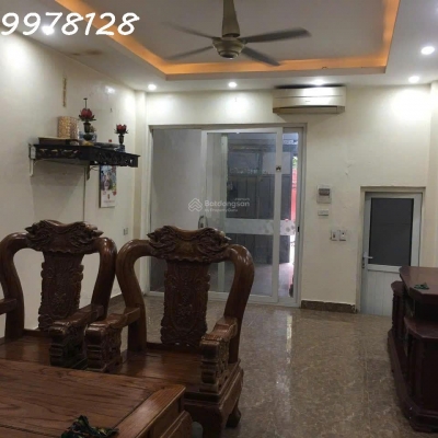 Chính chủ cho thuê nhà riêng ngõ 76 An Dương, Tây Hồ ô tô tránh, gần Lăng Bác