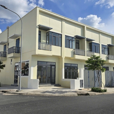 Nhà phố pháp lý rõ ràng, sẵn sàng an cư