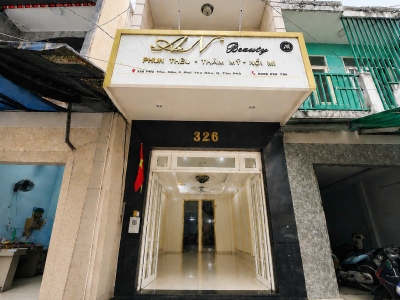 MÌNH CÓ MẶT BẰNG CHO THUÊ DƯỚI ĐẤT THÍCH HỢP LÀM NAIL MI NGAY CHỢ TÂN PHÚ, HỒ CHÍ MINH