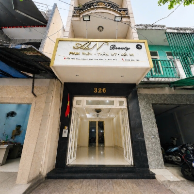 MÌNH CÓ MẶT BẰNG CHO THUÊ DƯỚI ĐẤT THÍCH HỢP LÀM NAIL MI NGAY CHỢ TÂN PHÚ, HỒ CHÍ MINH