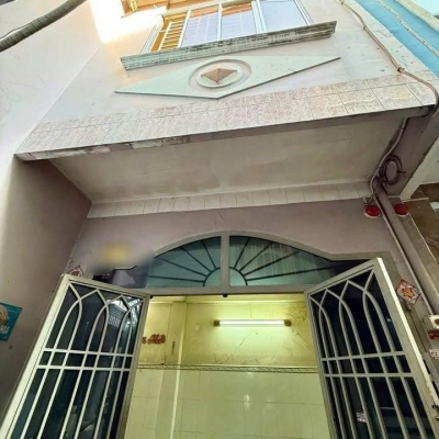 Nhà 5p qua Q1,5,4 hẻm 152 Hưng Phú P8Q8 (P.Chánh Hưng)