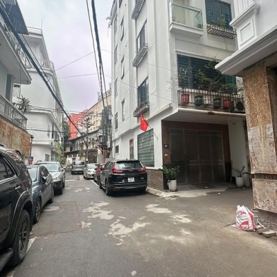 Bán nhà Đội Cấn, 55m2, 7 tầng thang máy, gara ô tô, chỉ 23 tỷ