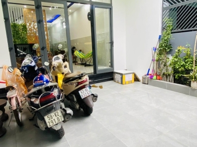 HÒA THỌ ĐÔNG – NHÀ 2 TẦNG ĐẸP – 100M² (5×20) – KIỆT 7M NGUYỄN NHÀN