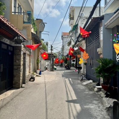 Bán nhà hẻm xe hơi Phan Huy Ích Gò Vấp, gần Emart, 122m², 4 tầng BTCT, sân vườn thoáng mát – 8.6 tỷ TL