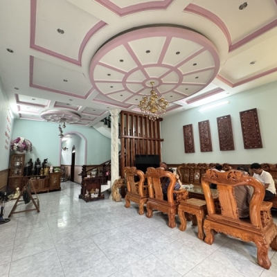 Bán nhà 3 Tầng MẶT TIỀN Kinh Doanh đa ngành,NGANG 7M,giá tốt