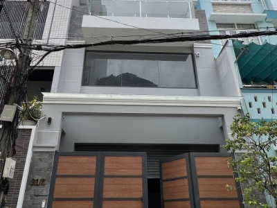 Chính chủ cho thuê nhà nguyên căn hẻm 31 Hoàng Dư Khương, P.12, Quận 10