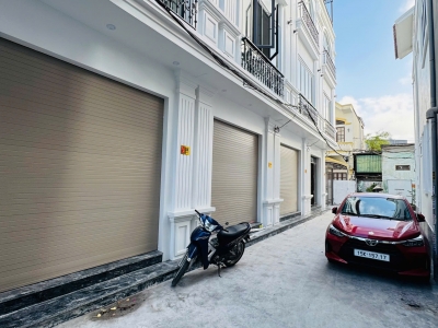 CHỈ CÒN 2 CĂN CUỐI KHÁCH KO NHANH THÌ HẾT.
NHÀ MỚI 4 TẦNG, Ô TÔ ĐỖ CỬA MÀ GIÁ CHỈ HƠN 3 TỶ- PHƯƠNG LƯU, VẠN MỸ