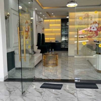 ♥ Mặt Tiền Điện Biên Phủ, 100m2, 4 tầng, Thang Máy, Kinh doanh cực VIP