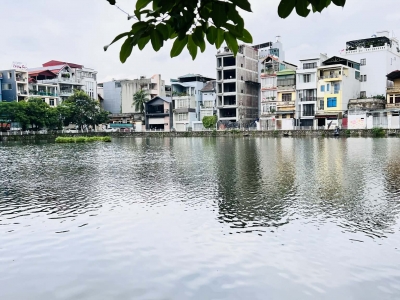 Siêu phẩm lõi Bồ Đề, mặt tiền 10.5m, 2 mặt ôtô tránh, vỉa hè, ôtô dừng đỗ ngày đêm