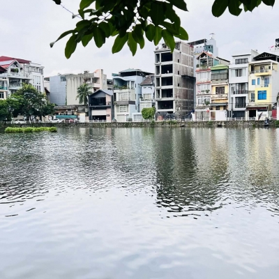 Siêu phẩm lõi Bồ Đề, mặt tiền 10.5m, 2 mặt ôtô tránh, vỉa hè, ôtô dừng đỗ ngày đêm