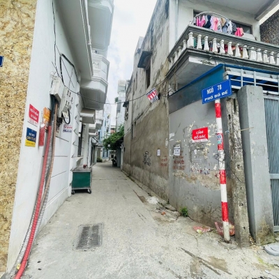 Duy nhất 1 căn dt rộng. Nhà ngõ 78 bồ đề. 45m x 5T chỉ 8t3 còn tl. LH 0936123469