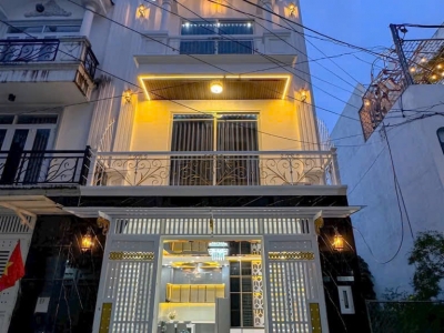 Bán căn nhà Hẻm Xe Hơi 7M - 4 Tầng - 5PN - Huỳnh Tấn Phát - Chỉ Nhỉnh 7T