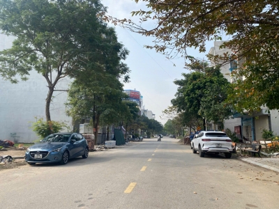 Bán Đất  Nhìn vườn Hoa Khả Lễ mặt tiền 6.4m, gần trục Tây Nam T Bắc Ninh