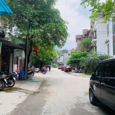 Cho thuê biệt thự Mễ Trì Thượng, 140m2, 4 tầng, làm văn phòng, nhà ở