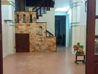 Nhà 5 tầng khu ăn uống đông đúc Chánh Hưng P4 Q8