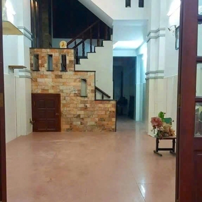Nhà 5 tầng khu ăn uống đông đúc Chánh Hưng P4 Q8