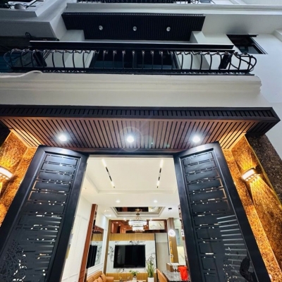 Trương định bán nhà 5 tầng thang máy long lanh ngõ thông hoàng mai