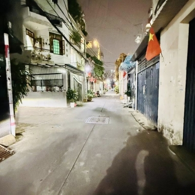 BÁN NHÀ HẺM XE HƠI NGUYỄN SƠN – NHÀ MỚI 4 T – 50M² VUÔNG A4 – GIÁ CHỈ 7.3 TỶ