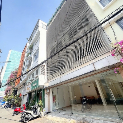 NGANG LỚN 8M*8,5M VUÔNG ĐẸP - BÁN NHÀ 5 TẦNG THANG MÁY MẶT TIỀN HẺM XE HƠI ĐẬU CỬA Đ.NGUYẼN THỊ MINH KHAI, QUẬN 1 - NGAY SÁT ĐÂIF TRUYỀN HÌNH HTV - CHÍNH CHỦ 0938676685