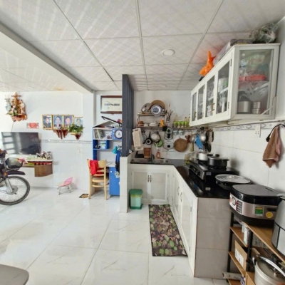 Nhà đẹp, hẻm xe hơi ngay Linh Đông Thủ Đức chỉ 4,5 tỷ.!