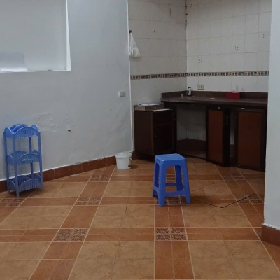 Cho thuê MBKD Ngõ ô tô Huỳnh Thúc Kháng, 72m2 x 4 tầng, MT 7.2m, 40 Triệu