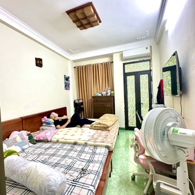 Bán nhà đẹp Nguyễn Sơn- Dân xây- Sát phố- 33m 3 ngủ đủ công năng nhỉnh 6 tỷ(TL)