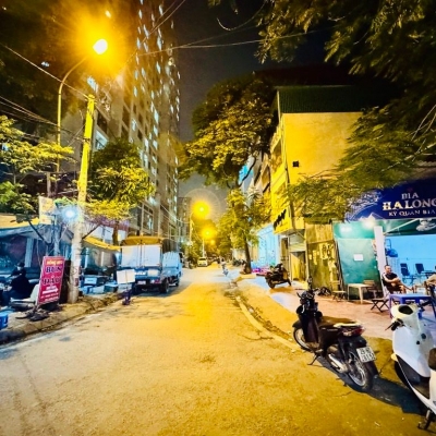 Bán 55M yên sở tặng nhà phân lô x2b vỉa hè ô tô dừng đỗ ngày đêm kinh doanh hoàng mai