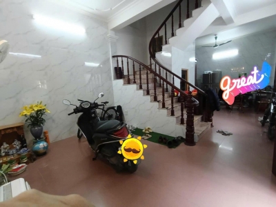 Sài Đồng - Dân xây - View hồ - 47m chỉ 6.7 tỷ