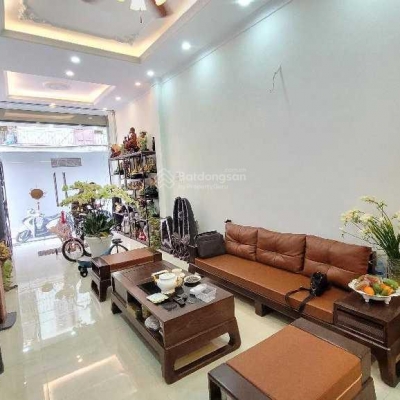 Bán nhà Kim Giang DT 48m2 x 5T, ngõ nông,oto đỗ gần,cực đẹp,thoáng, ở luôn, giá 7.86 tỷ
