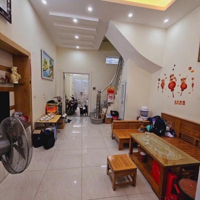BÁN NHÀ PHỐ MINH KHAI - QUẬN HAI BÀ TRƯNG - SÁT TTTM TIMES CITY 50M - 5 TẦNG - MT 4M 7.35 TỶ - NHÀ ĐẸP Ở NGAY.
