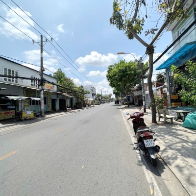 Nhà 2 tầng (297m2) mặt tiền kinh doanh đường Phạm Thế Hiển (số lẻ) P7Q8. Giá: 17.9 tỷ