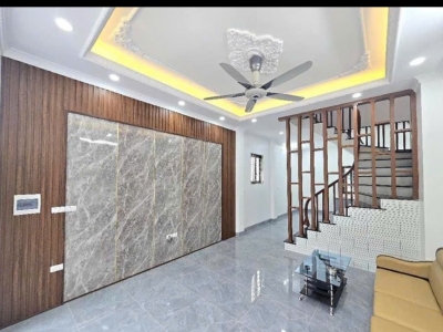 Bán nhà đẹp phố Lạc Long Quân 40m2 4tầng mặt tiền 4m nhỉnh 9tỷ Tây Hồ