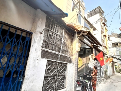 NHÀ ĐẸP VÀO Ở NAY- Đ.ĐOÀN VĂN BƠ- CAWCH 2 CĂN RA CÓ XE HƠI- CHỈ 3.55T THÔI- LƯU THÔNG TÔN THẤT THUYẾT- BẾN VÂN ĐỒN- HOÀNG DIỆU- NGUYỄN TẤT THÀNH.