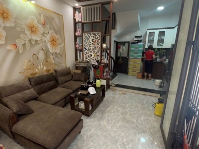 BÁN NHÀ DÂN XÂY PHỐ HOÀNG MAI-5TẦNG-30/49M2 -MT. 5 M GIÁ CHỈ 6.5 TỶ
