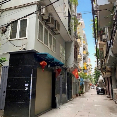 lạc long quân 35m x6 tầng 16,8 tỷ-ô tô tránh đỗ,ngõ thông,5p ra hồ tây