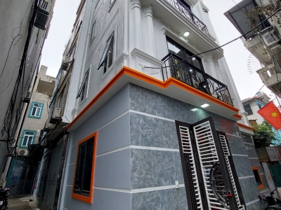 NHÀ DÂN XÂY CHẮC CHẮN CẠNH NHỔN, KHU LAI XÁ