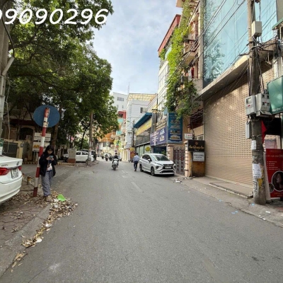 Hoàng Ngân – Ô TÔ ĐỖ CỬA – 52m² x 4 TẦNG – CHỈ 13 TỶ – ĐỈNH CỦA CHÓP!