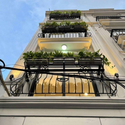 Bán nhà Nguyễn Văn Cừ 38m2, 5 tầng, lô góc 2 thoáng, ô tô vào nhà - giá nhỉnh 8 tỷ