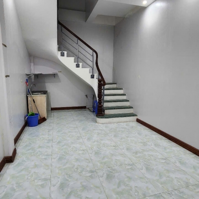 Cho thuê nhà phố Hào Nam – Đống Đa, 30m² x 4.5 tầng – Gần ô tô – Kinh doanh hoặc ở gia đình – Giá 11 triệu
