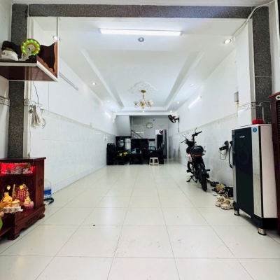Nhà hẻm 8m nở hậu 1 lầu Âu Dương Lân P3Q8, Giá : 6.68 Tỷ (TL)