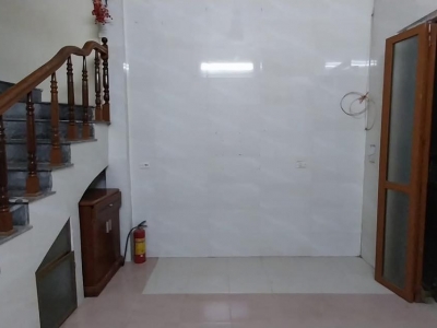Cho thuê nhà ngõ 155 Chợ Khâm Thiên, 3 tầng x 35m2, 3 PN, 9.8 Triệu/tháng