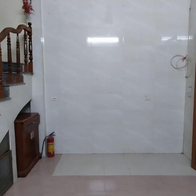 Cho thuê nhà ngõ 155 Chợ Khâm Thiên, 3 tầng x 35m2, 3 PN, 9.8 Triệu/tháng