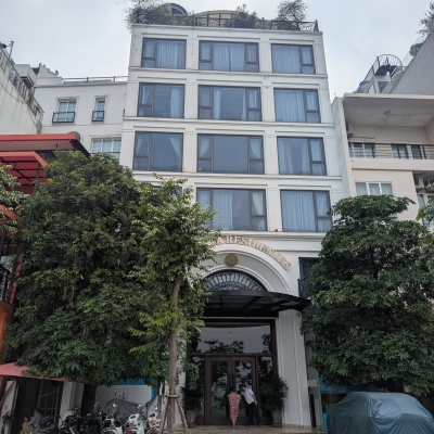 Cho thuê nhà Nguyễn Hoàng, 120m2, 9 tầng, đầy đủ PCCC, thang máy làm văn phòng