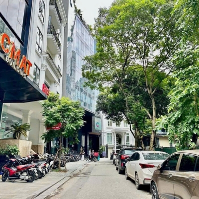 PHỐ DUY TÂN  SIÊU PHẨM CẦU GIẤY VỈA HÈ 7M Ô TÔ ĐỖ NGÀY ĐÊM - KHU VỰC KINH DOANH ĐỈNH CÁC NGHÀNH NGHỀ.
DIỆN TÍCH 170M ĐẤT MẶT TIỀN 9M CHỈ 75 TỶ 
SỔ VUÔNG ĐÉT