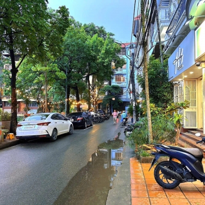 Vỉa hè ,vieww hồ,thông ,kinh doanh siêu đỉnh,phân lô 2 thoáng o to,tại Chùa Láng ,Đống Đa,57m2,5T,nhỉnh 28 tỷ
